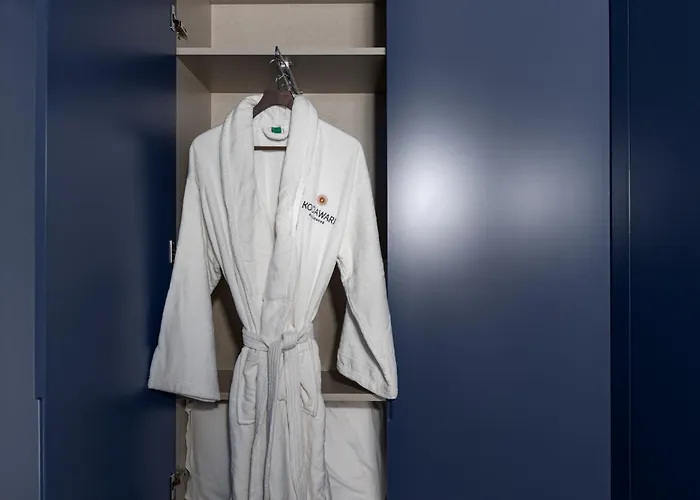 Kodawari Flores - By Kodawari Residences * ポルト